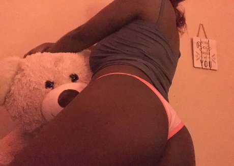 kxttxe art model image