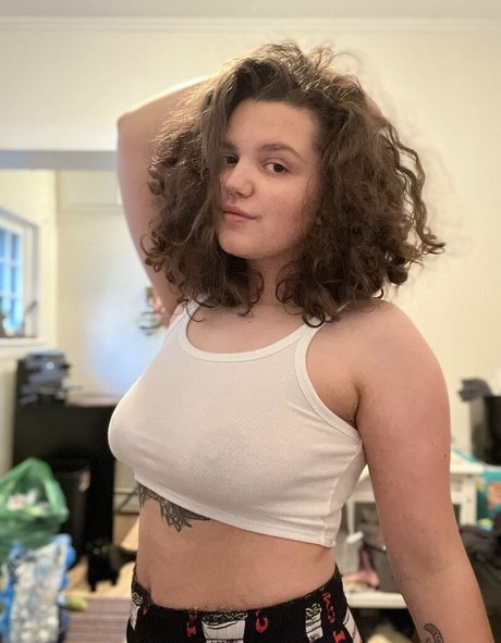 hippiekitten 420 model beautiful pictures