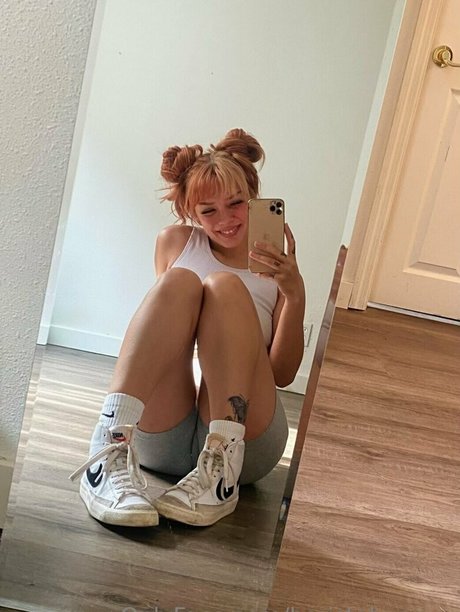 milf cosplay onlyfans pornographic picture