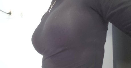 skinny brunette onlyfans free pictures