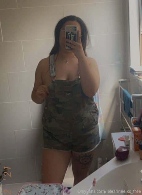 leleannee xo free nude pornstar photo