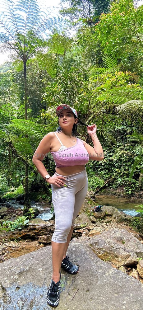 Sarah Ardhelia1995 pornstar top images