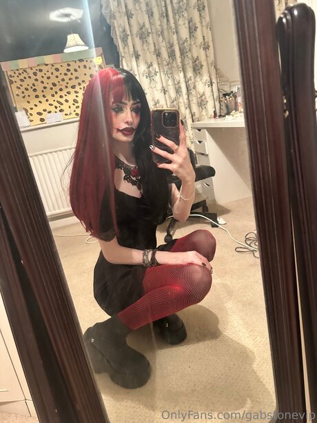 Gabstonevip hot pornstar image