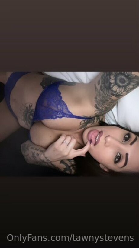 Tawnystevens xxx model photo