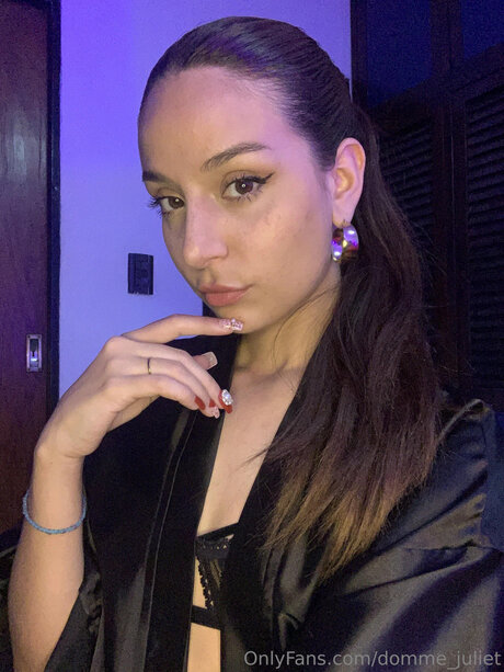 Domme Juliet top pornstar pictures
