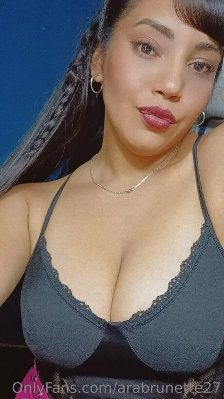 Arabrunette27 top model gallery