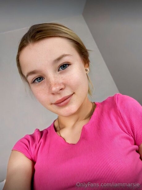 Iammarsie pornographic model image