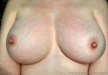 Mskittybegood top model pictures