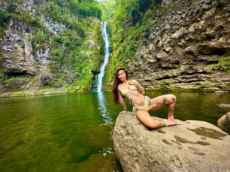 Tkhoneybun erotic star photos