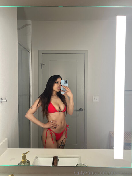 Unto Ld model naked picture