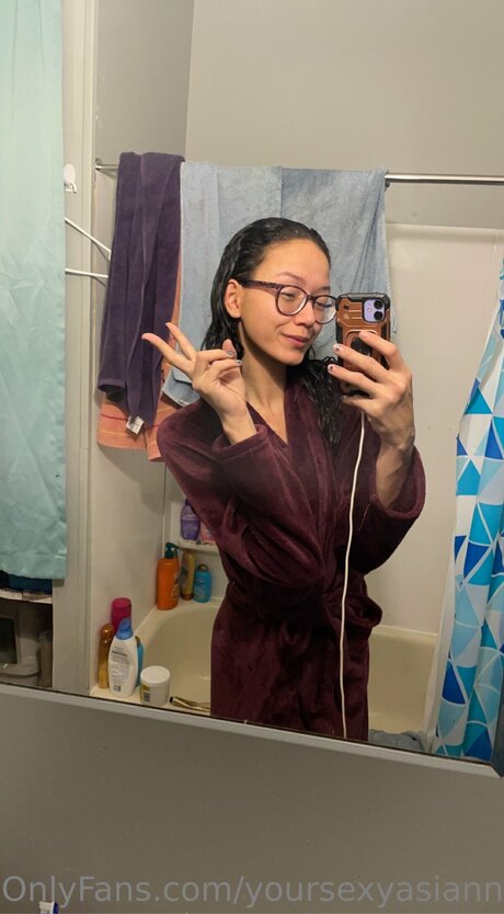 lactating onlyfans best picture