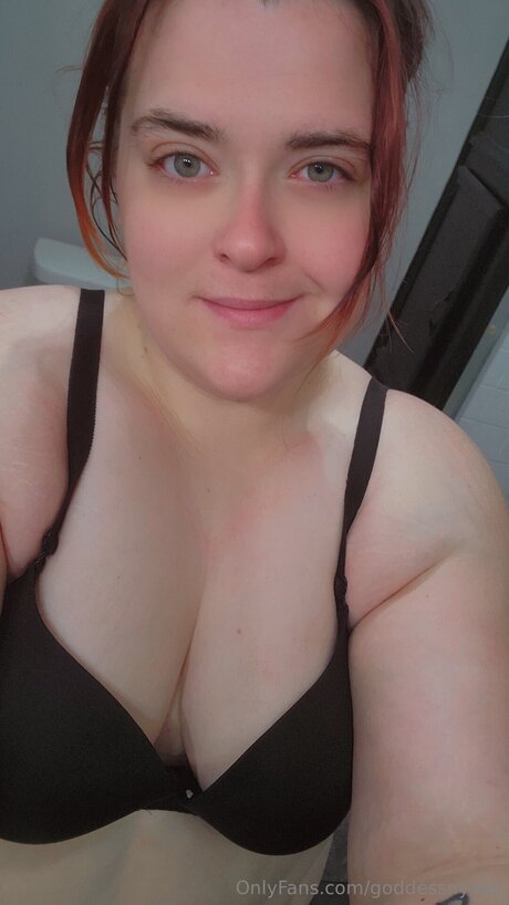 Goddessnyxen star porn photo