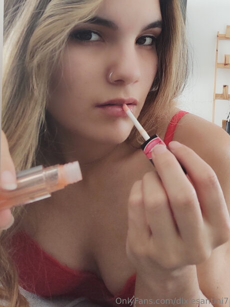 Dixiesantini7 pornstar pretty images