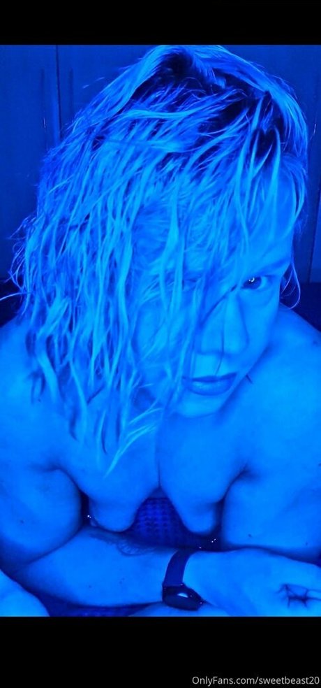 sweetbeast20 pornstar images