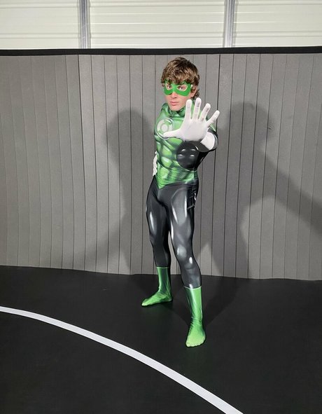 hottest milf onlyfans top picture