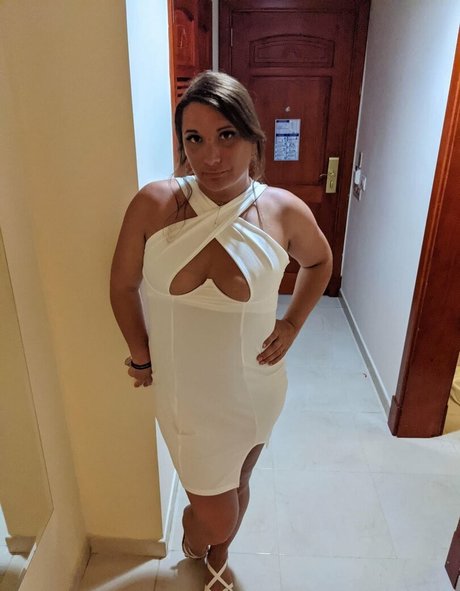 pandapaws022 erotic actress img