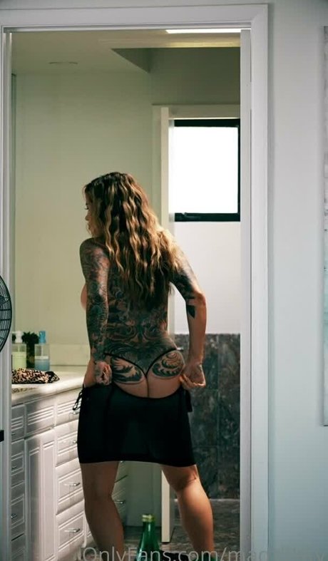 fitness milf onlyfans art naked image