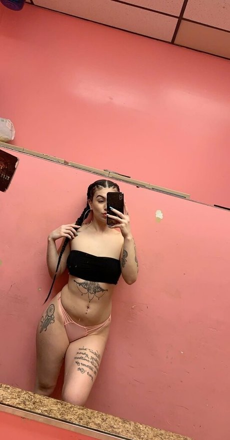 college girl onlyfans exclusive pictures