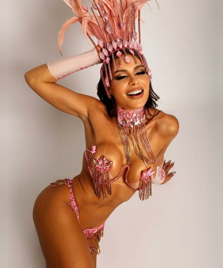 gorgeous milf onlyfans art nude pictures