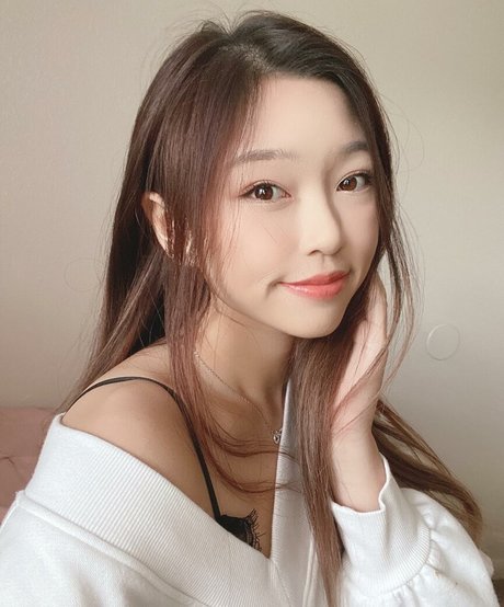 skinny ebony onlyfans nudes images