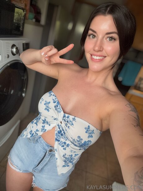 female masturbation onlyfans pornos images