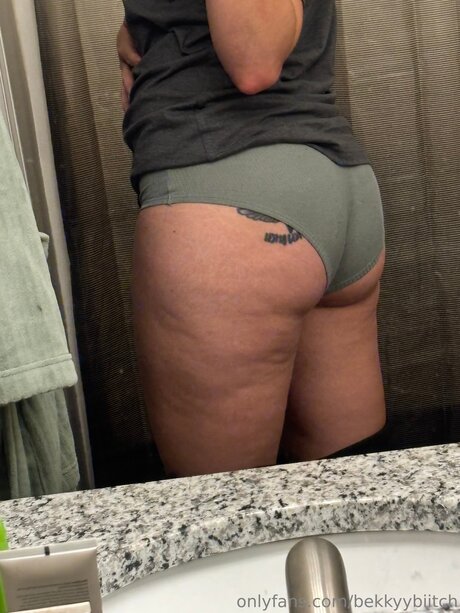 Bekkyybiitch star xxx galleries