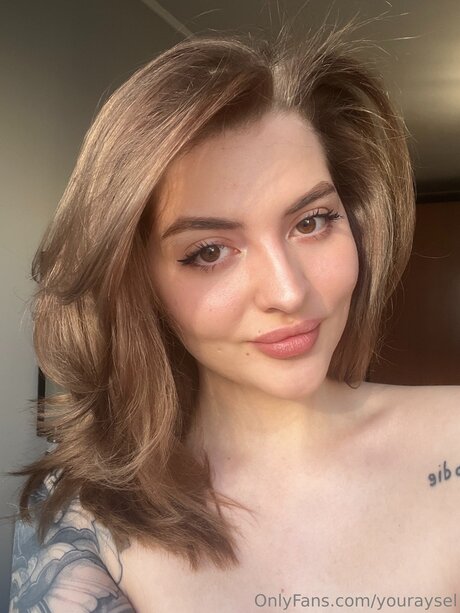 Youraysel sexy pornstar photos