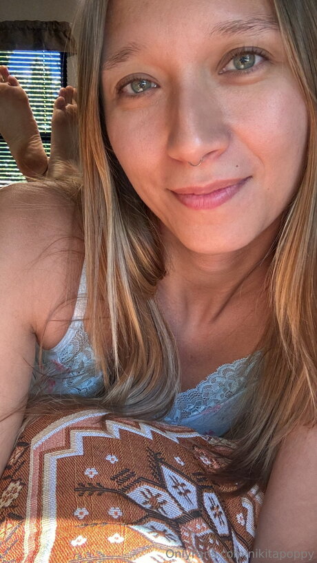 Nikitapoppy perfect actress image