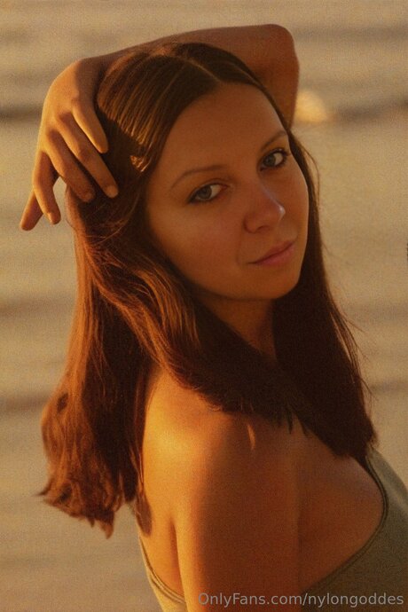 Nylongoddes nice actress pic