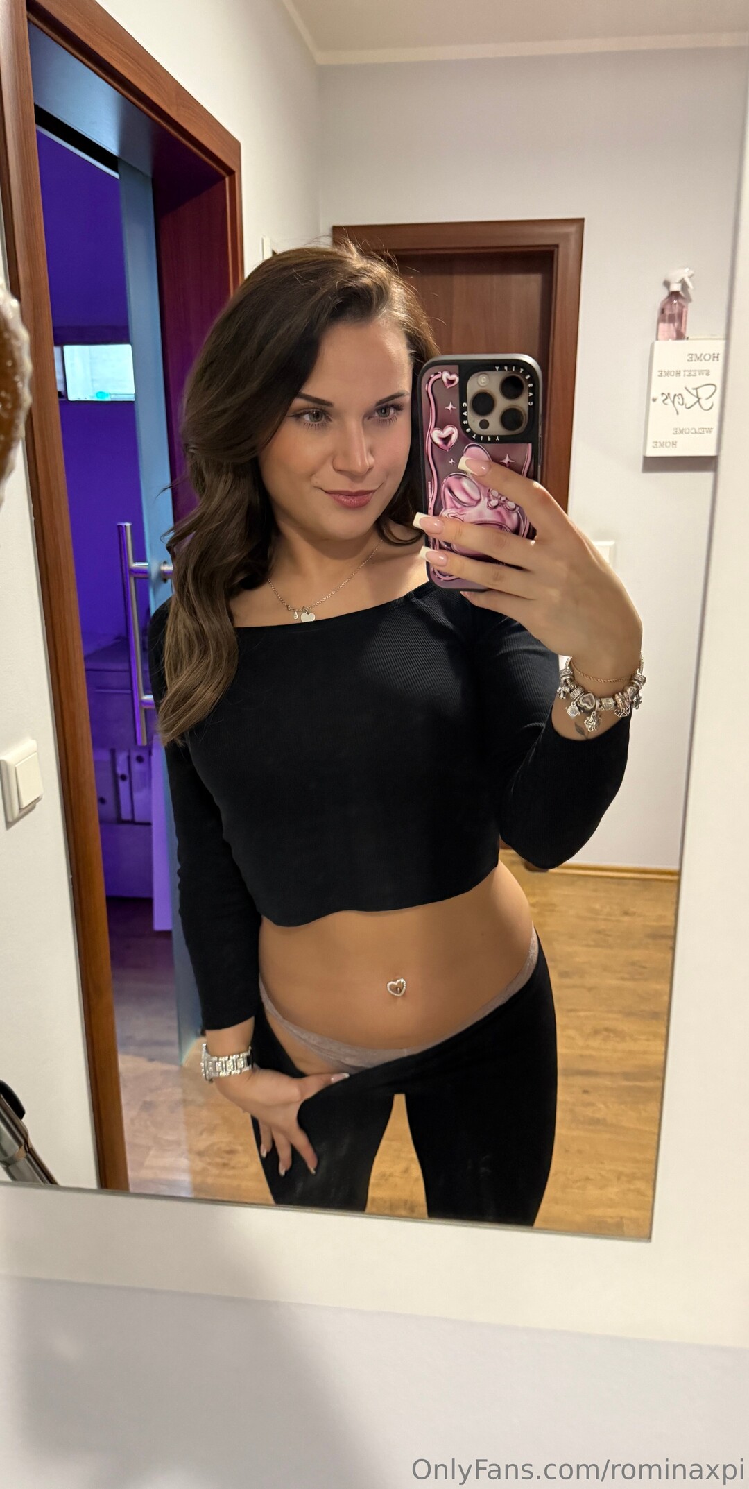 Rominaxpi star nude archive