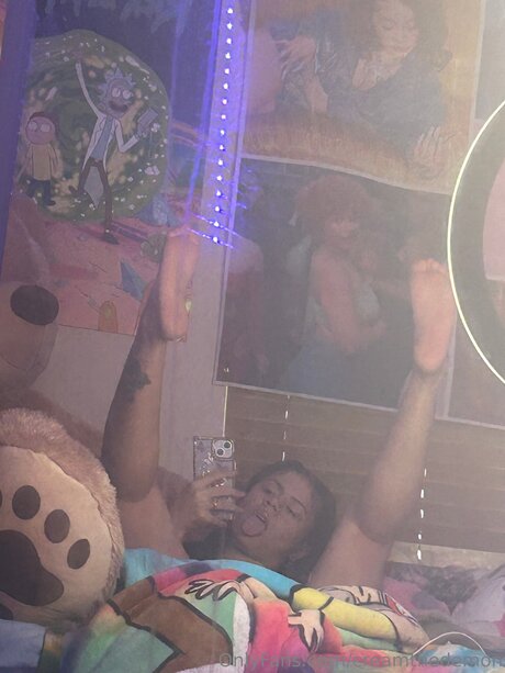 Creamthedemon pornographic model pic