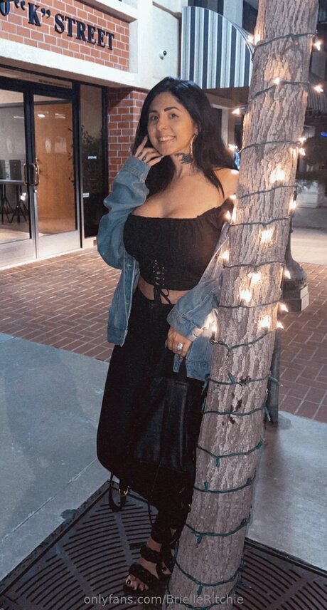 asian lesbian onlyfans exclusive photos