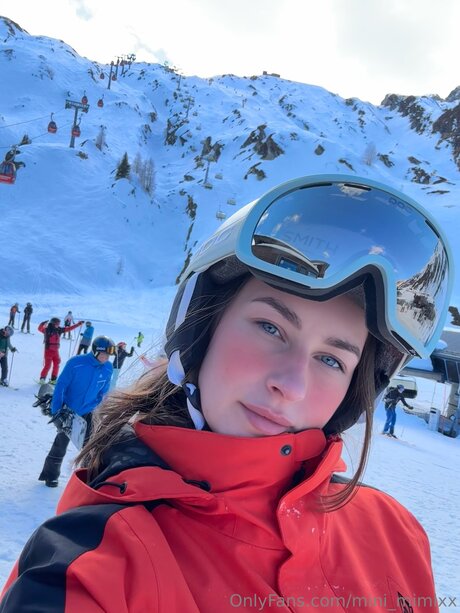 Mini Mimixx pornstar exclusive image