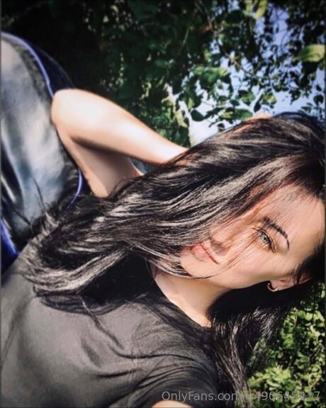 U490645427 pretty pornstar picture