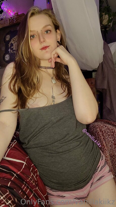 Junipurrfern xxx model galleries