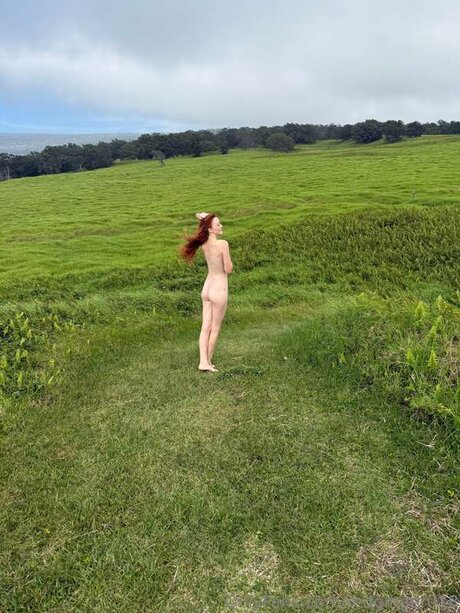 Redginger018 perfect actress pic