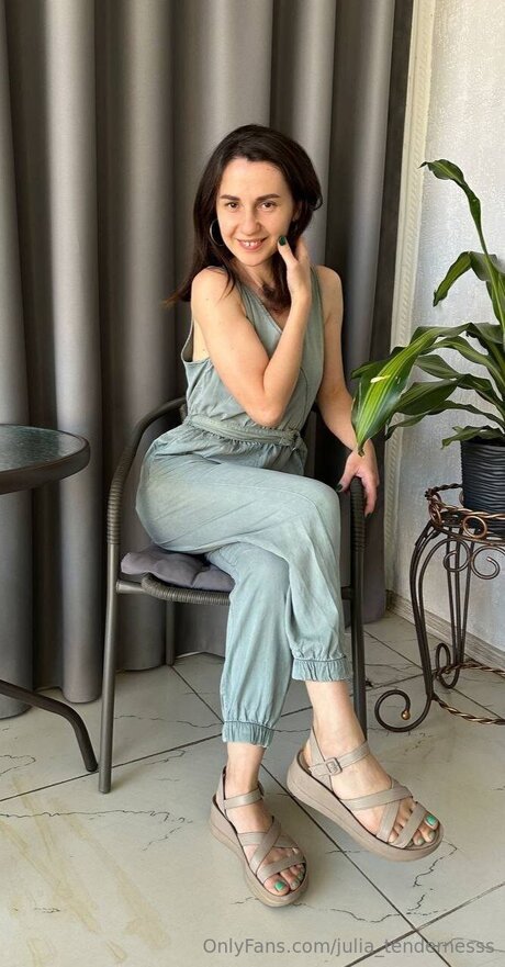 Julia Tendernesss Profile
