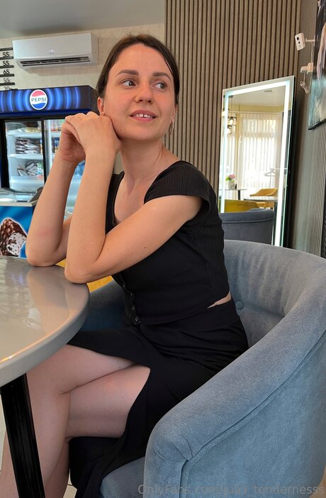 Julia Tendernesss best model picture