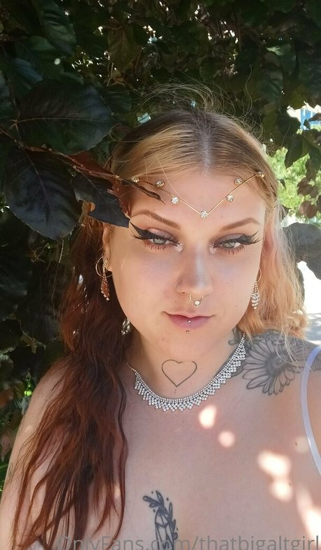 thatbigaltgirl model hd photos