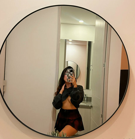 curvy girl onlyfans sexy pic