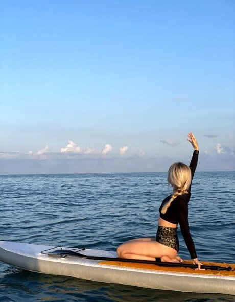 AlinaNaMeli sexy pornstar picture