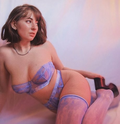 softnspooky model beautiful gallery