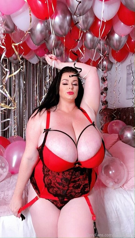 asian mom onlyfans free image