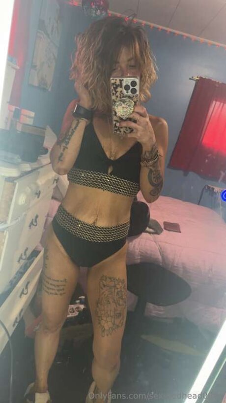 Sexyredhead0984 hot pornstar picture