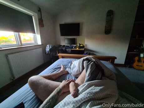 Baldir naked pornstar picture