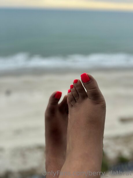 Berry Datbrat erotic actress galleries