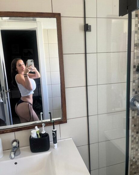 arab bbc onlyfans adult images