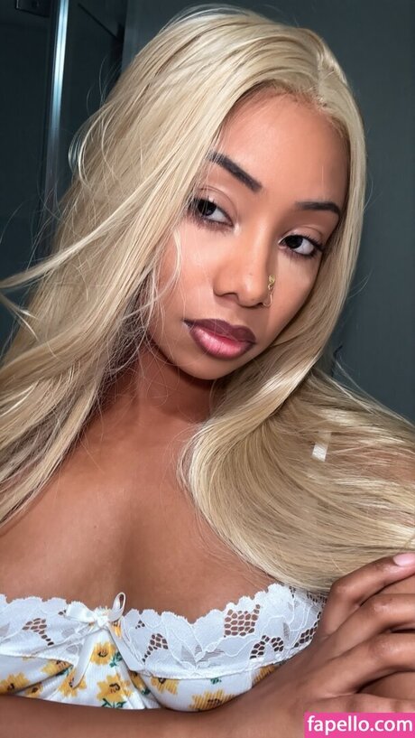 Lillipie101 nudes pornstar img