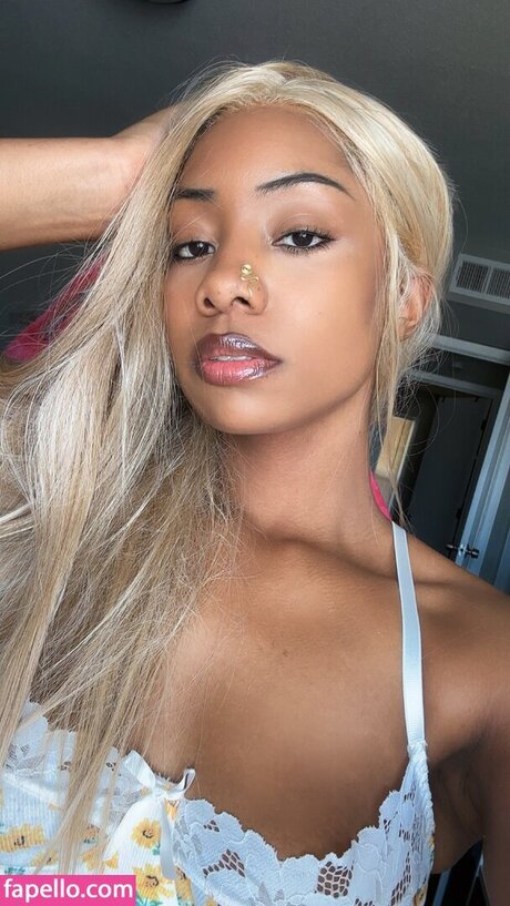 Lillipie101 star nudes pics