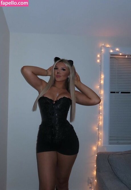 girlfriend onlyfans top pics